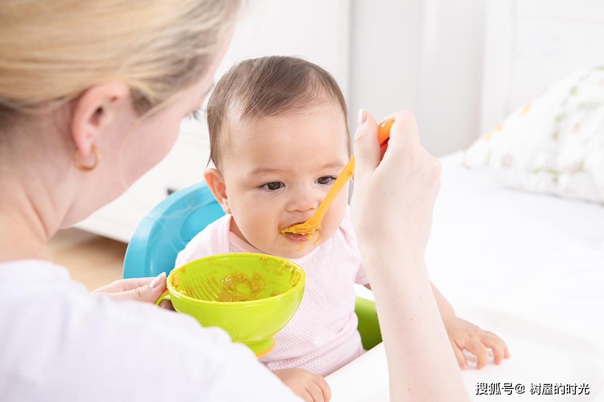 关于如何喂养一个健康的宝宝，了解十五个月宝宝的饮食需求的文章